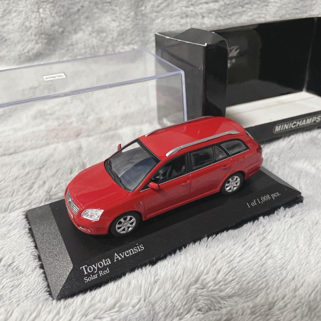 ミニチャンプス 1/43 トヨタ アベンシス ソーラーレッド ミニカー