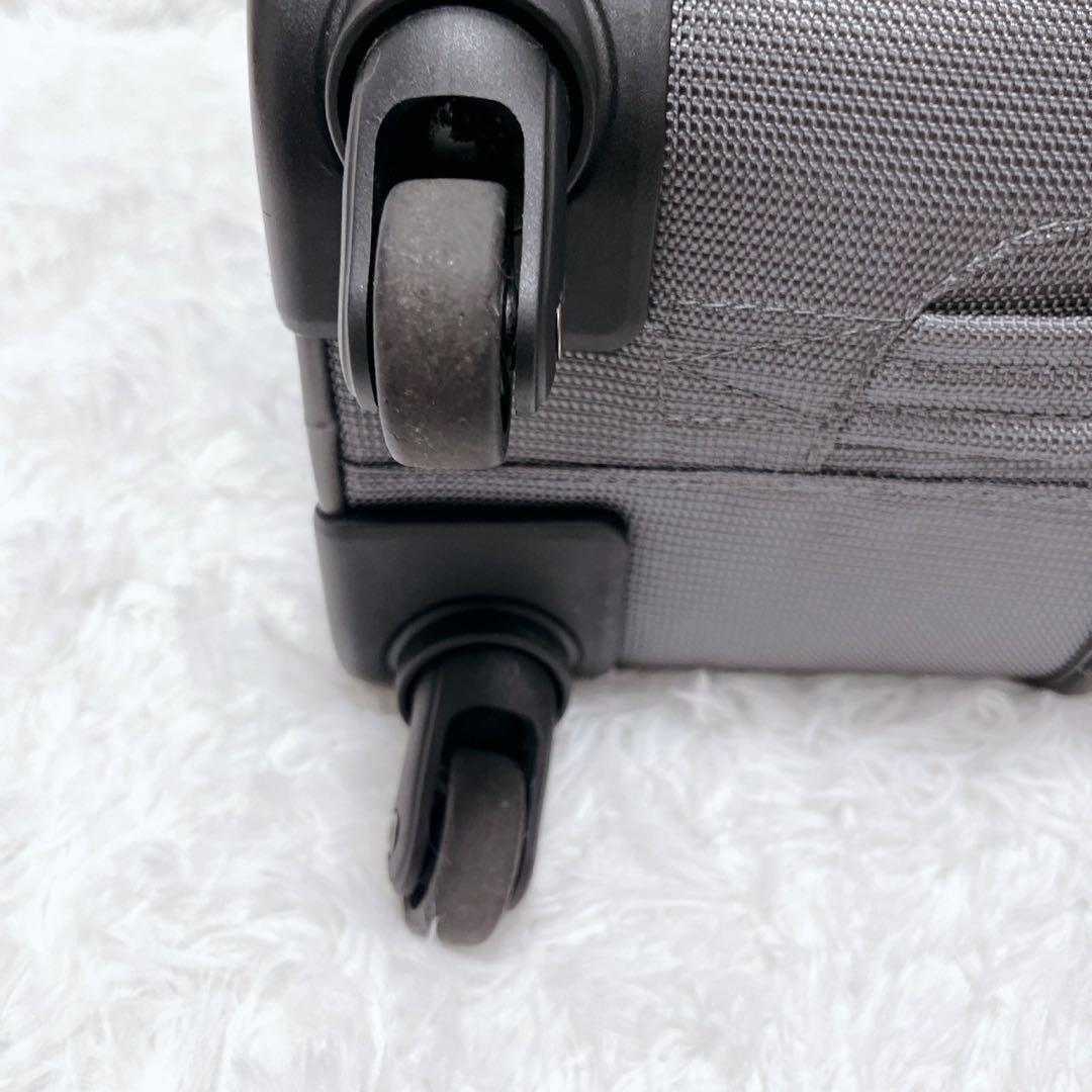 極美品 SOMESONITE サムソナイト キャリーケース 4輪 機内持込可