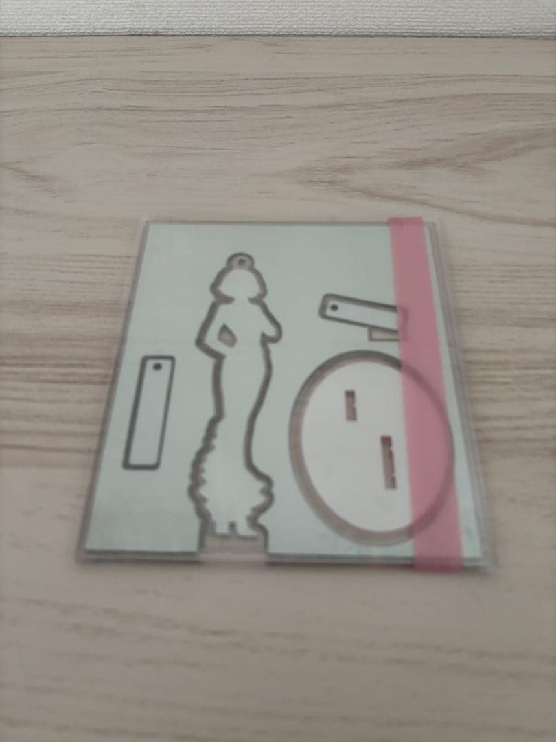 nqrse アクリルスタンド