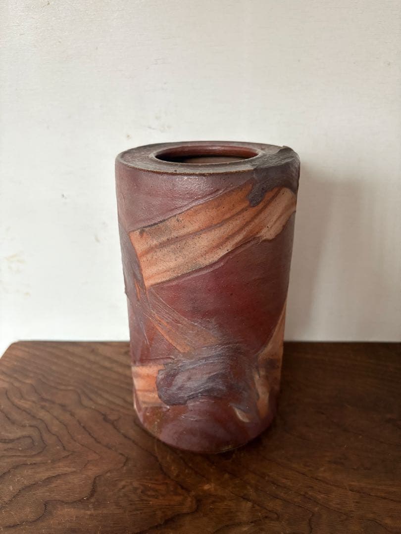 松崎健　焼締刷毛目文花入　共箱　未使用品