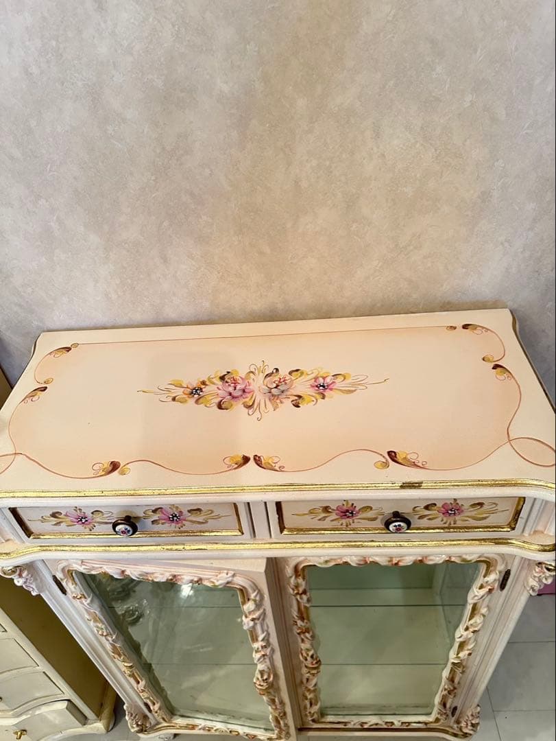 【mayumi】ロココ調 ガラスキャビネット猫脚 家具 お姫様 ローラアシ