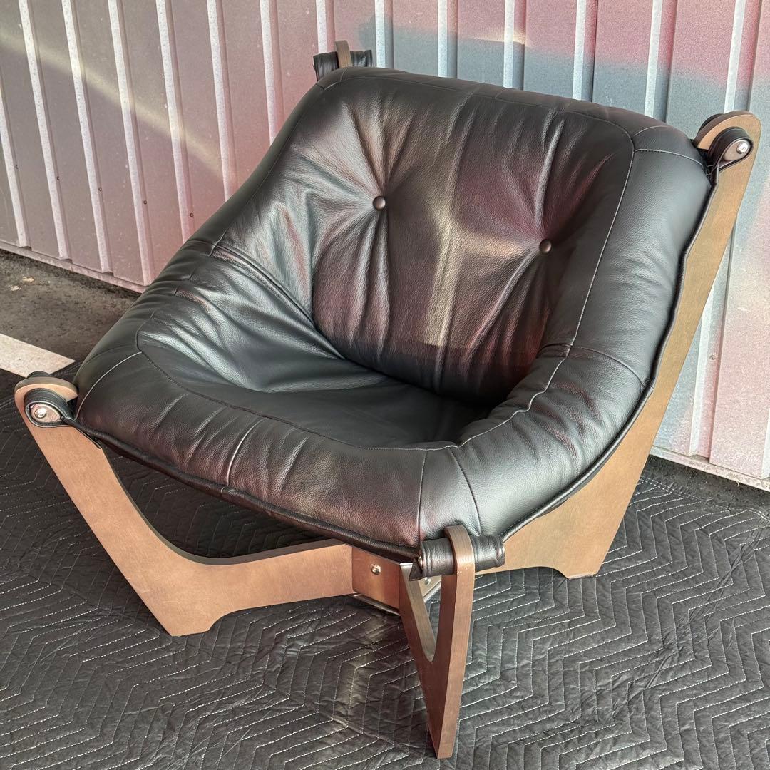 ギャラクシー ルナ ローバック パーソナルチェア 革張 ブラック　本革