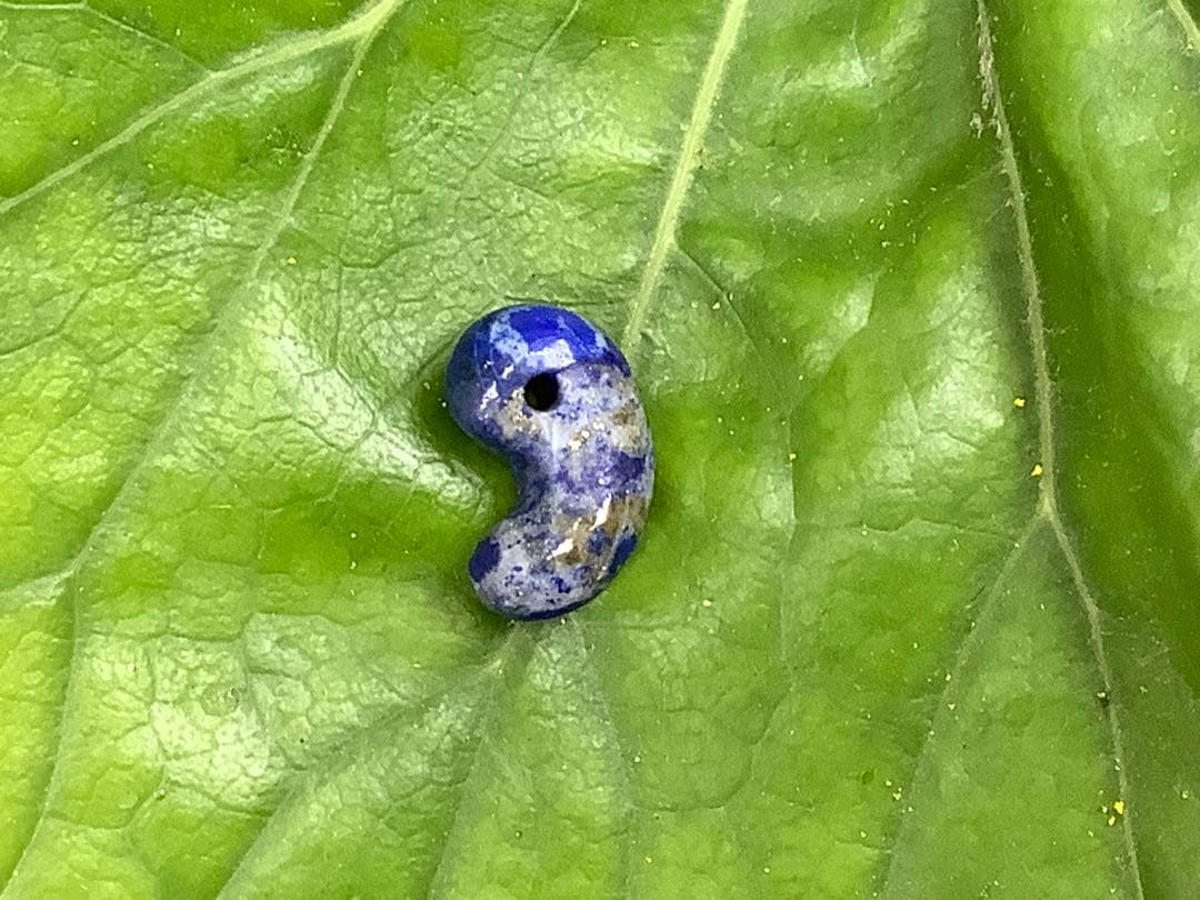 ✳希少お宝勾玉‼️ ラピスラズリ　黄鉄鉱ピカピカ　色彩良好　本物ソーティング付‼️