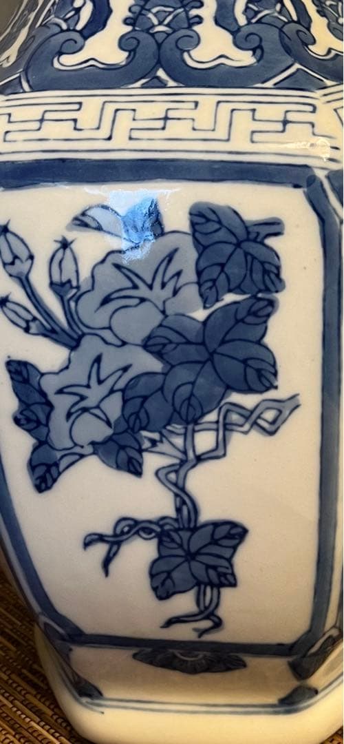 中国 染付花瓶 花器 陶器 壺 六角 葡萄 朝顔 青花☆