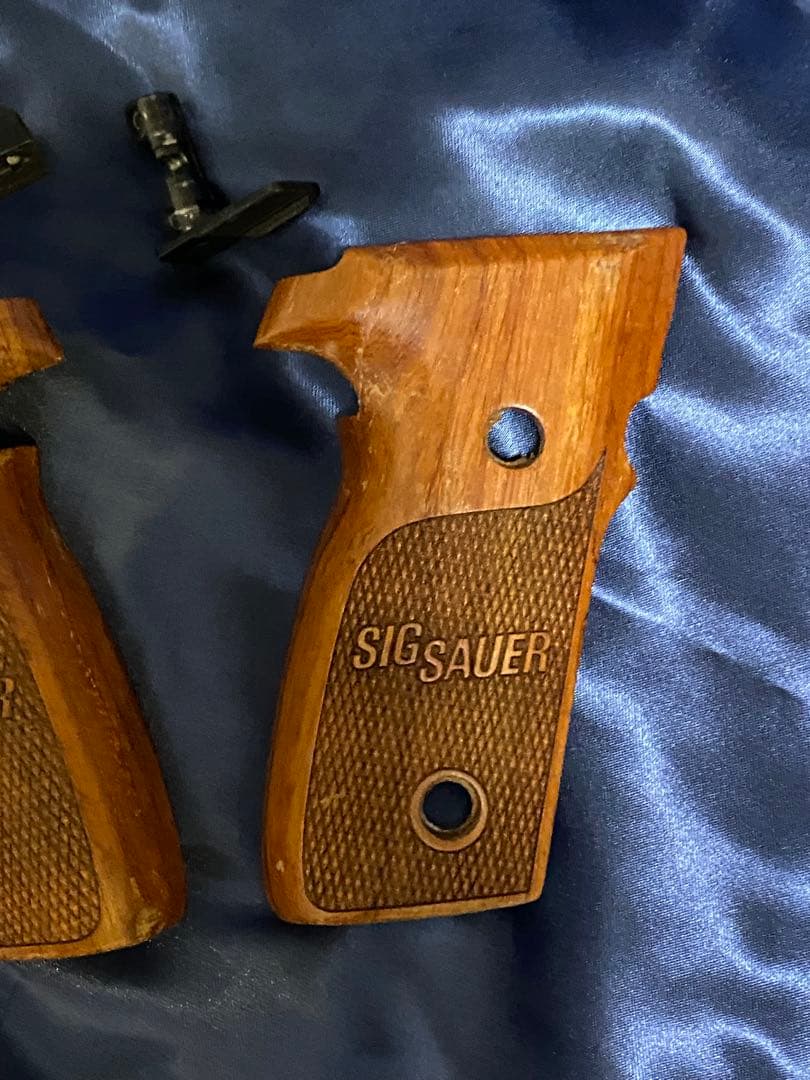 国内入手困難SIG P228・229（タナカ可） 木製グリップとタナカ純正バレル