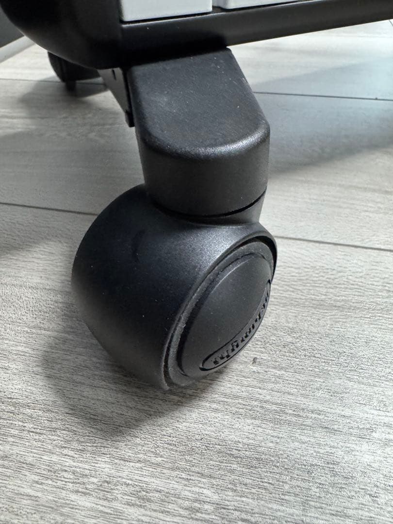 デロンギ マルチダイナミックヒーター オイルヒーター　MDH15-BK