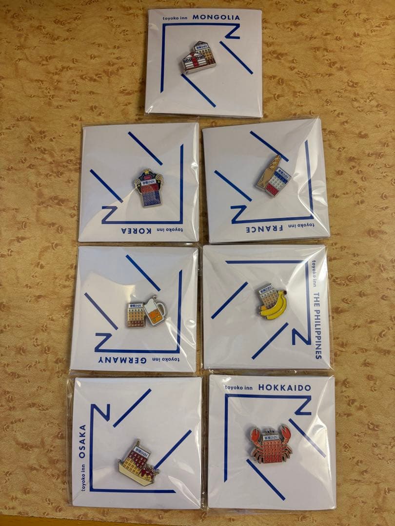 S*a様 東横イン　ピンバッチ　海外5点➕大阪➕北海道計7点セット