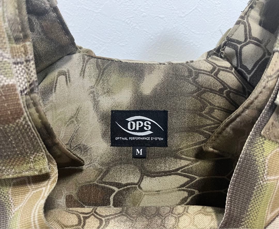 UR-TACTICAL OPS プレートキャリア