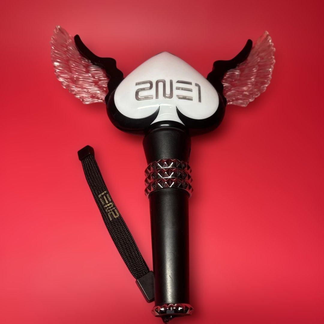 【動作確認済】2ne1 公式ペンライト 箱付き