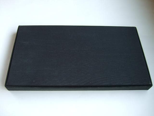 シュウウエムラ 高級天然毛ブラシ他・高級手鏡・リーフレット・未使用ネイルケア