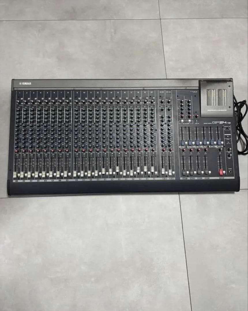 【送料無料】YAMAHA ミキシングコンソール GF24/12 アナログミキサー