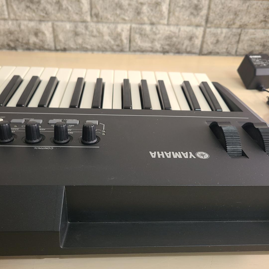 YAMAHA ヤマハ KX61 MIDIキーボード 61鍵