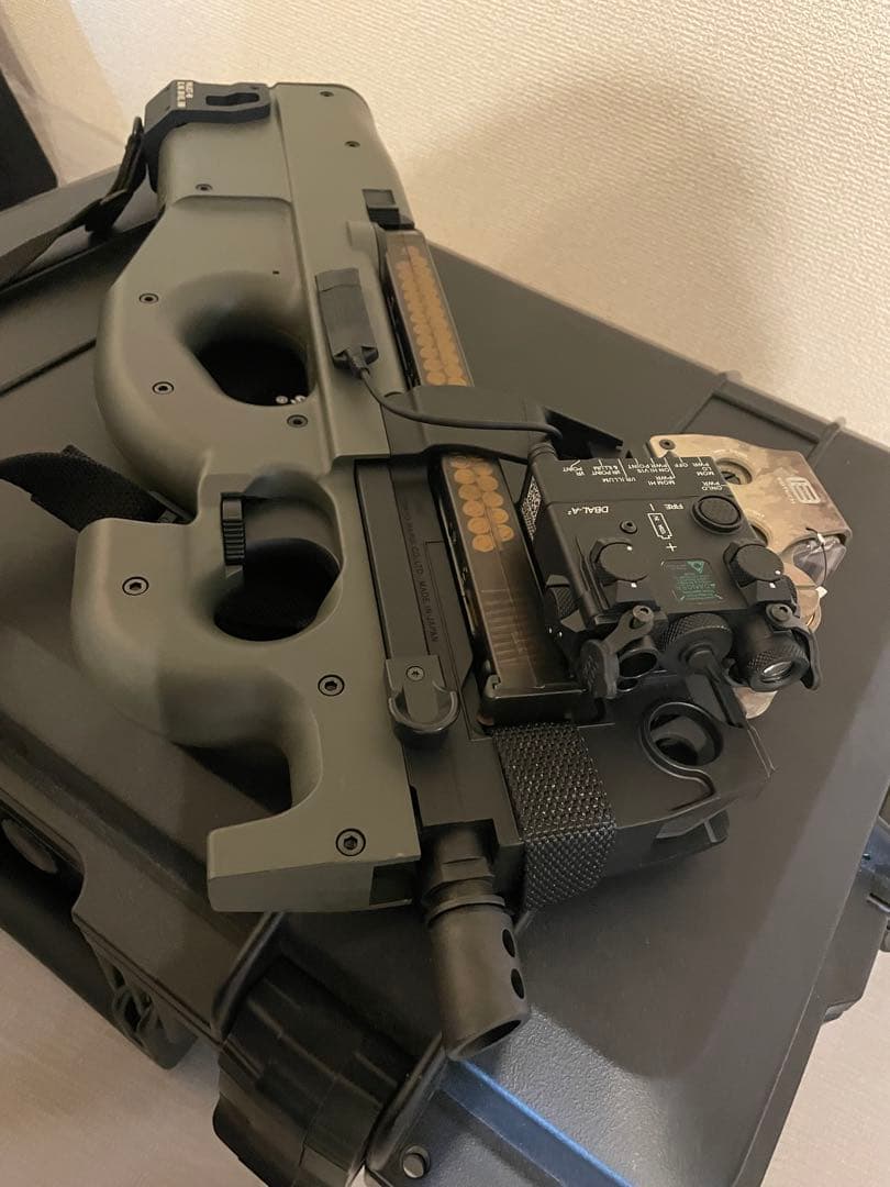 東京マルイ　電動ガン　P90　ハイサイクル　カスタム