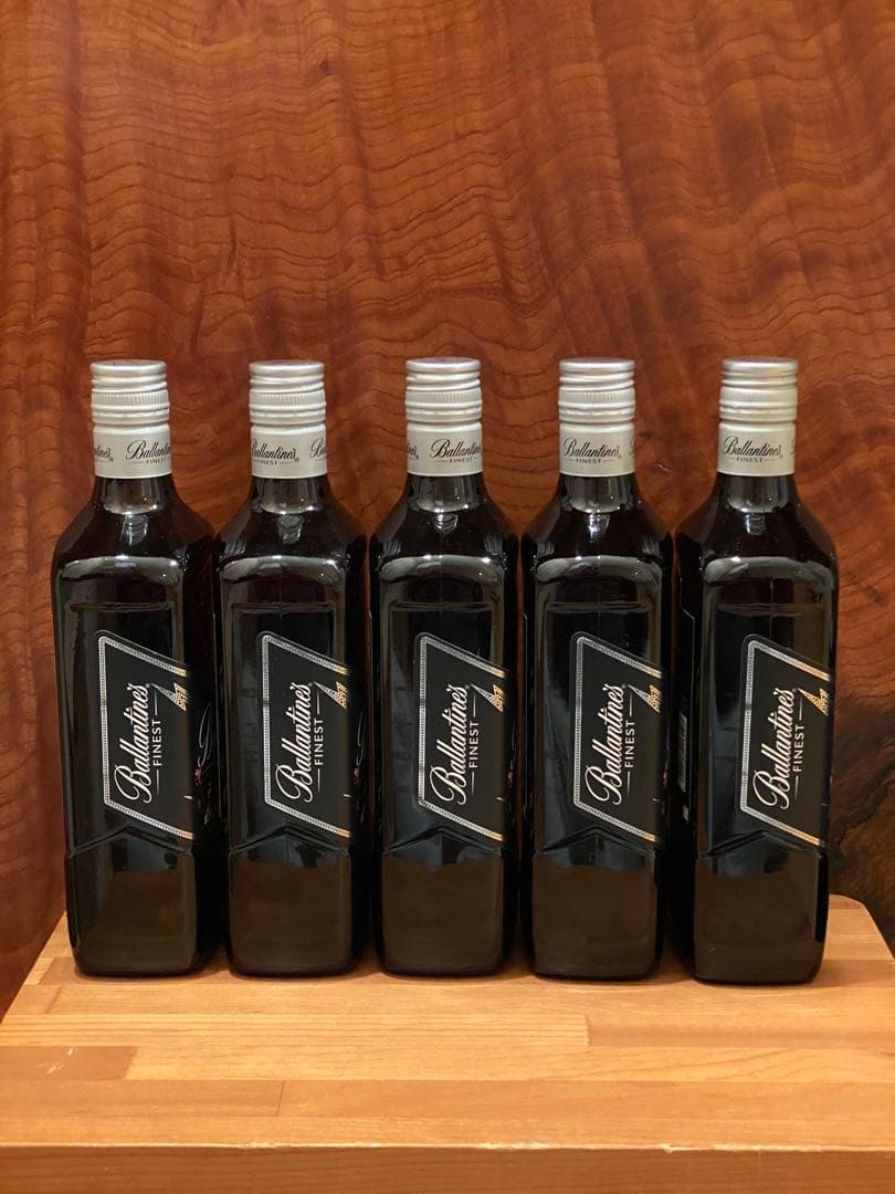 限定！バランタインファイネスト 700ml アーティストボトル KISS