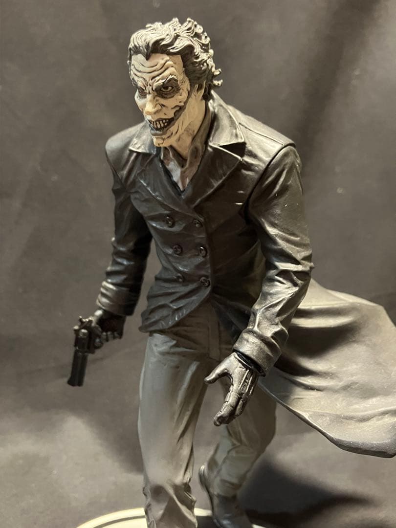 ＤＣダイレクト スタチュー ジョーカー ブラック&ホワイト リー・ベルメホ