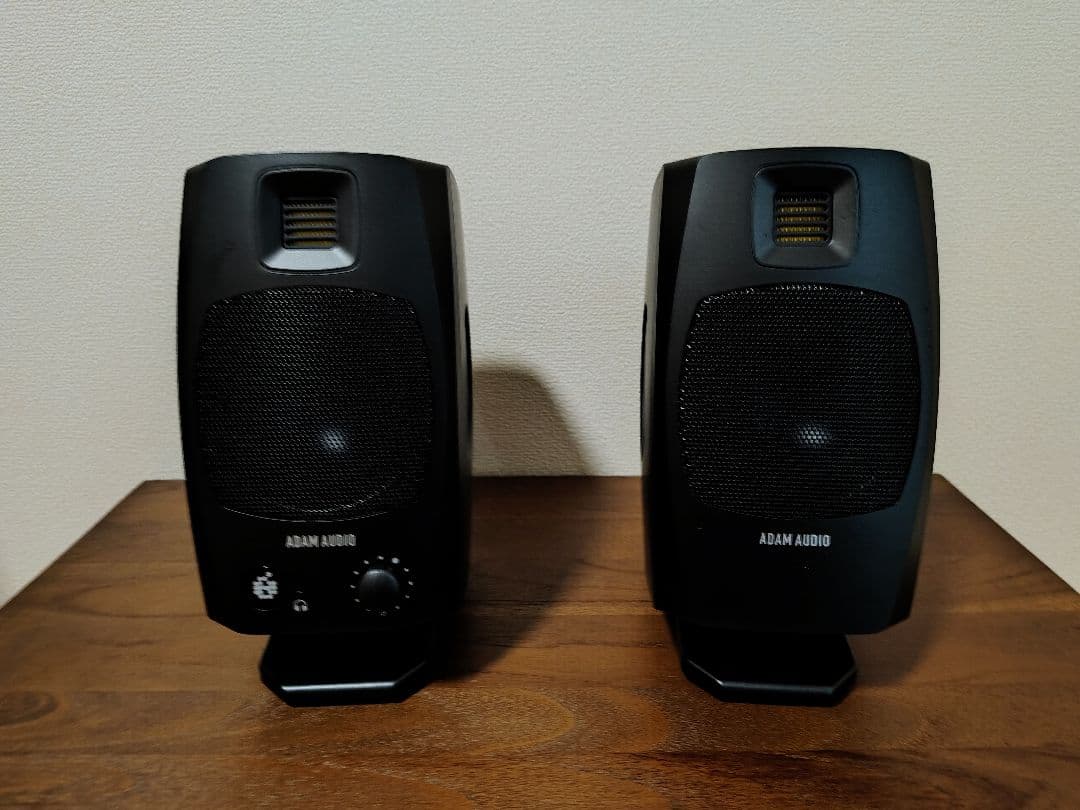 スピーカー・ウーファー ADAM AUDIO D3V Black