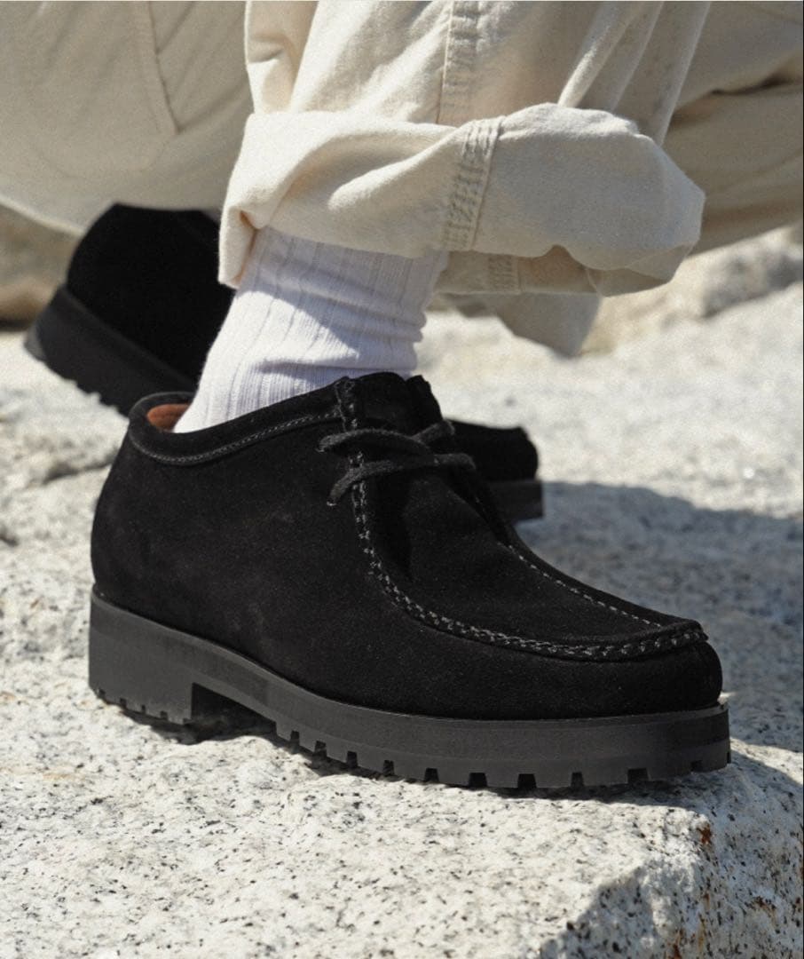 靴 shiun BLACK SUEDE MOCCASIN