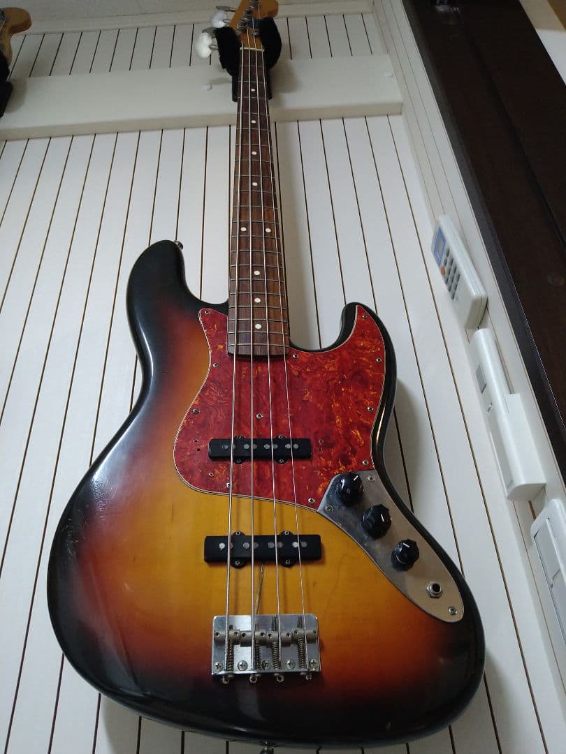エレキベース FENDER　JAPAN　jazz Bass