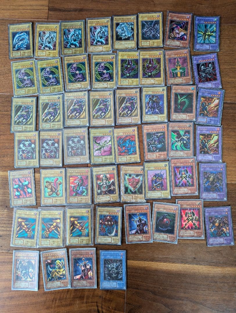 遊戯王カード　約25年前の当時物　約1050枚　まとめ売り