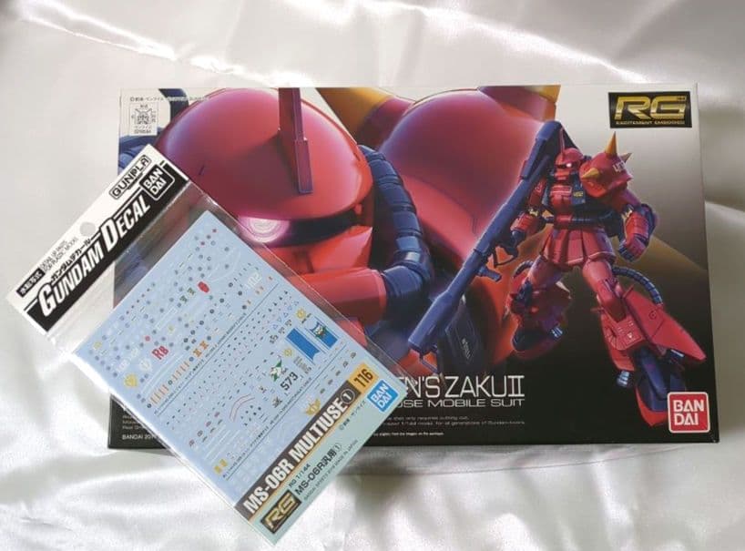 RG MS-06R-2 ジョニー・ライデン専用ザクII　&デカール