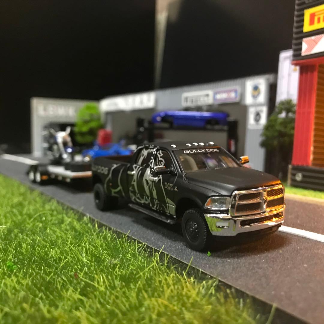 RAM3500 BULL DOGデザイン ロングトラックと ベッドトレーラー②