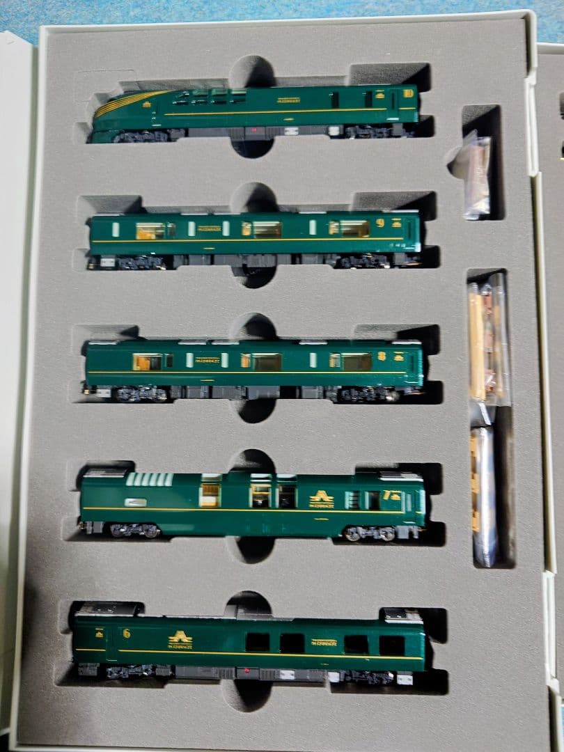 TOMIX 限定品 JR 87系寝台ディーゼルカー 瑞風 97912