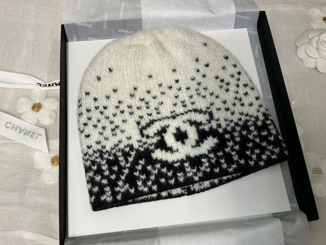シャネルニット帽CCロゴ　coconeige 25新作 未使用