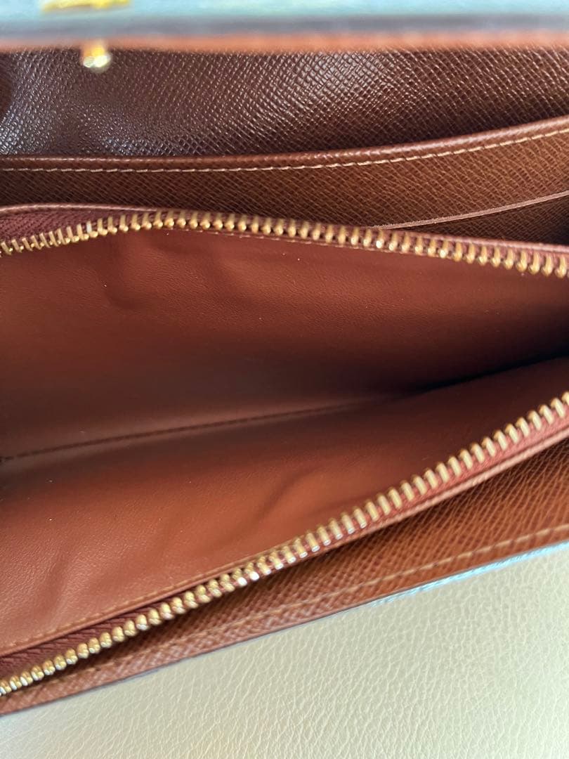 LOUIS VUITTONモノグラム長財布