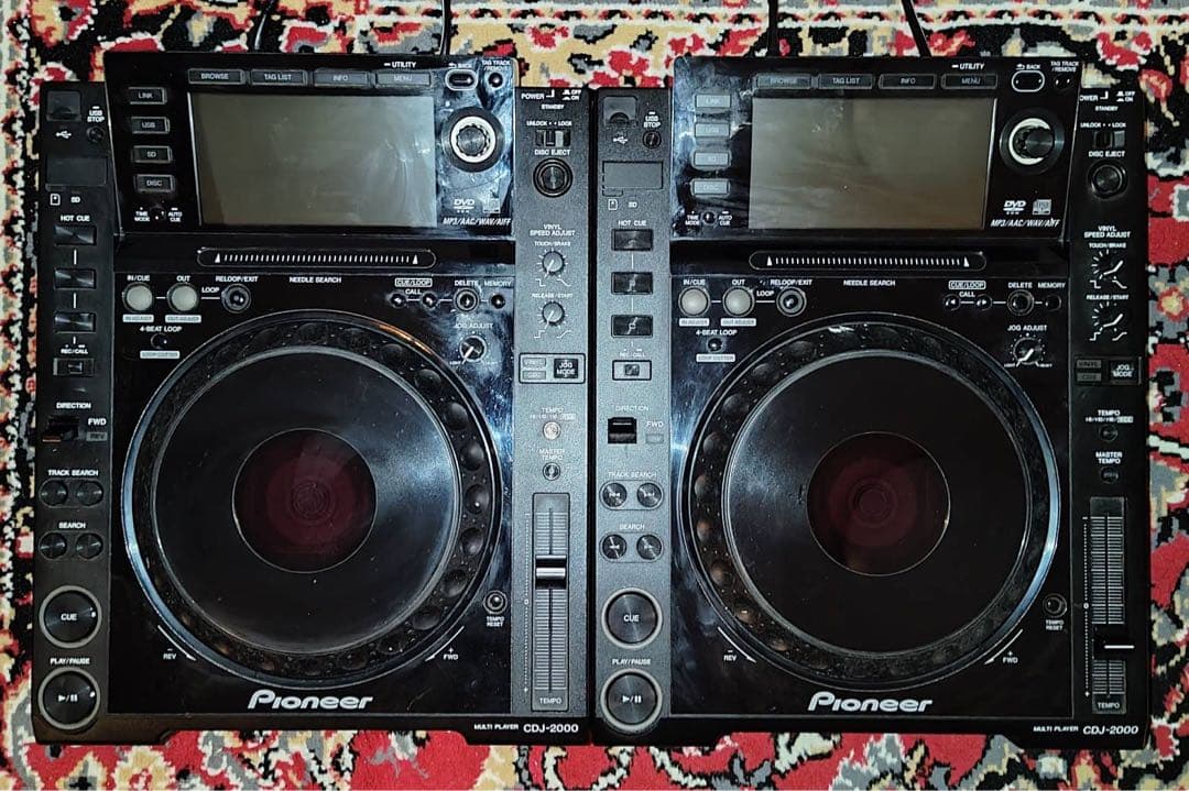 Pioneer CDJ-2000 DJ機材