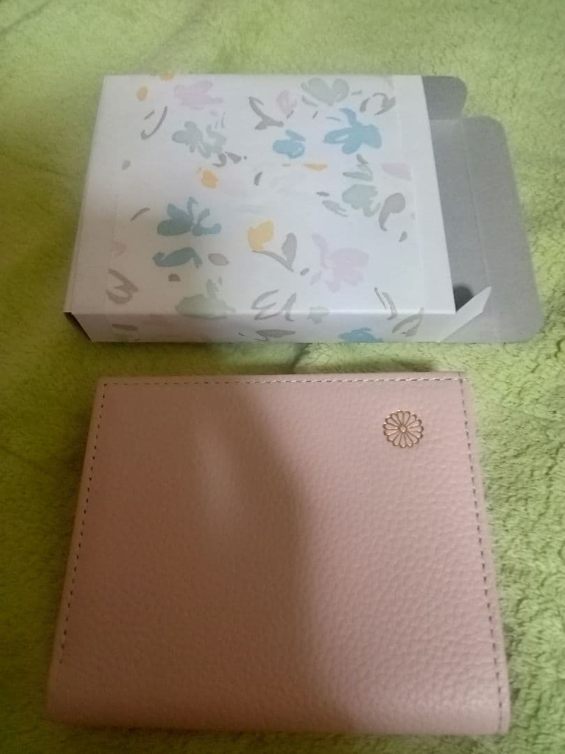 【ほぼ未使用】皇居お財布　がま口　ピンク