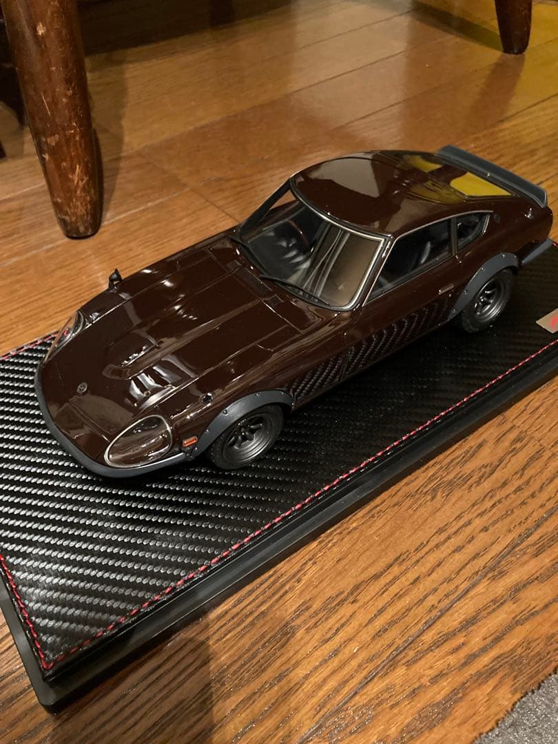 イグニッションモデル　ミラー破損あり　1/18 240Z