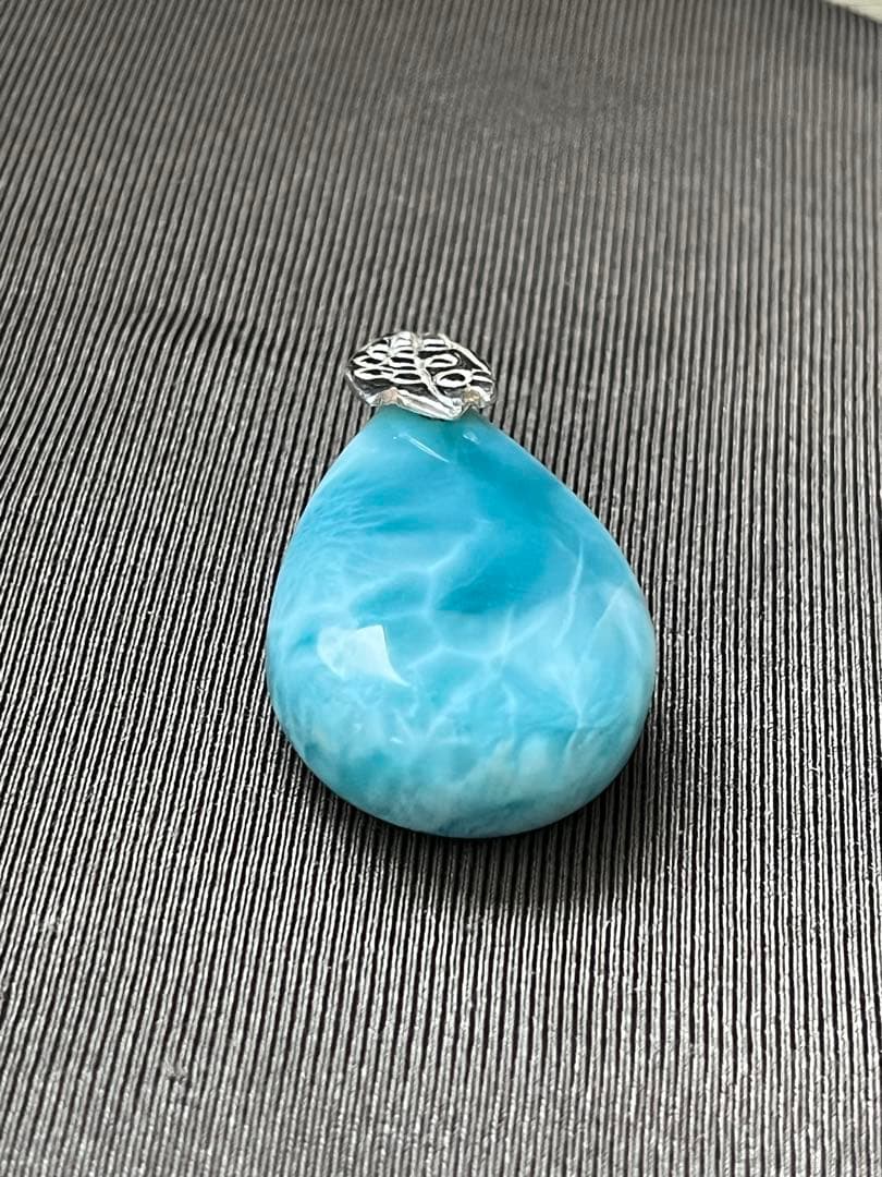 天然石☆高品質！ラリマーしずく型ペンダントトップ☆リーフバチカン&ブルーが美しい