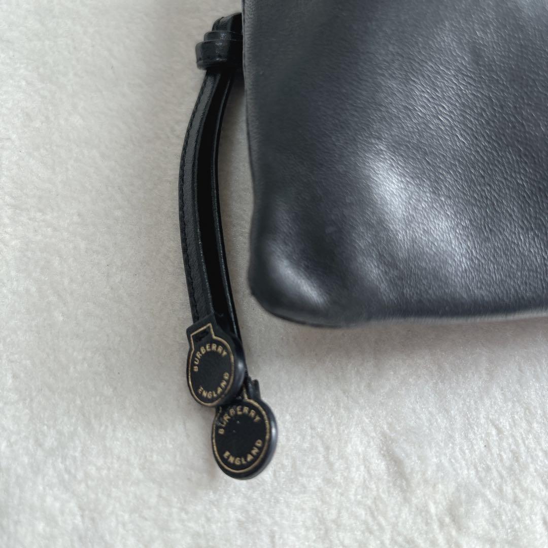 【美品】バーバリー　レザー　ショルダーバッグ　スマホ　サコッシュ　ロゴ