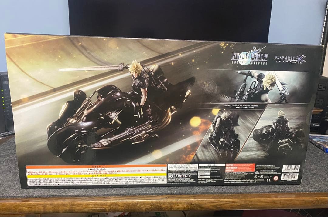 プレイアーツ改 クラウド・ストライフ&フェンリル