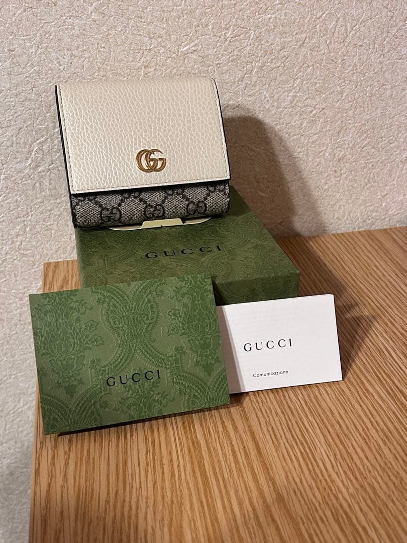 GUCCI 二つ折り財布 ホワイト/グレー