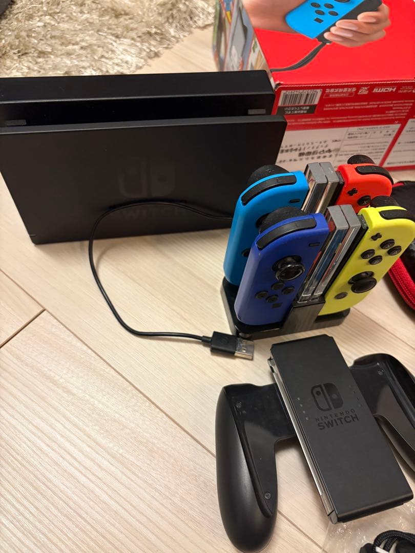 Nintendo Switch 本体　国内正規品　その他おまけあり　動作確認済み