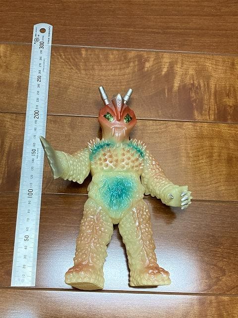 超絶レア！　やまなや　蓄光　改造巨大ヤプール　ソフビ