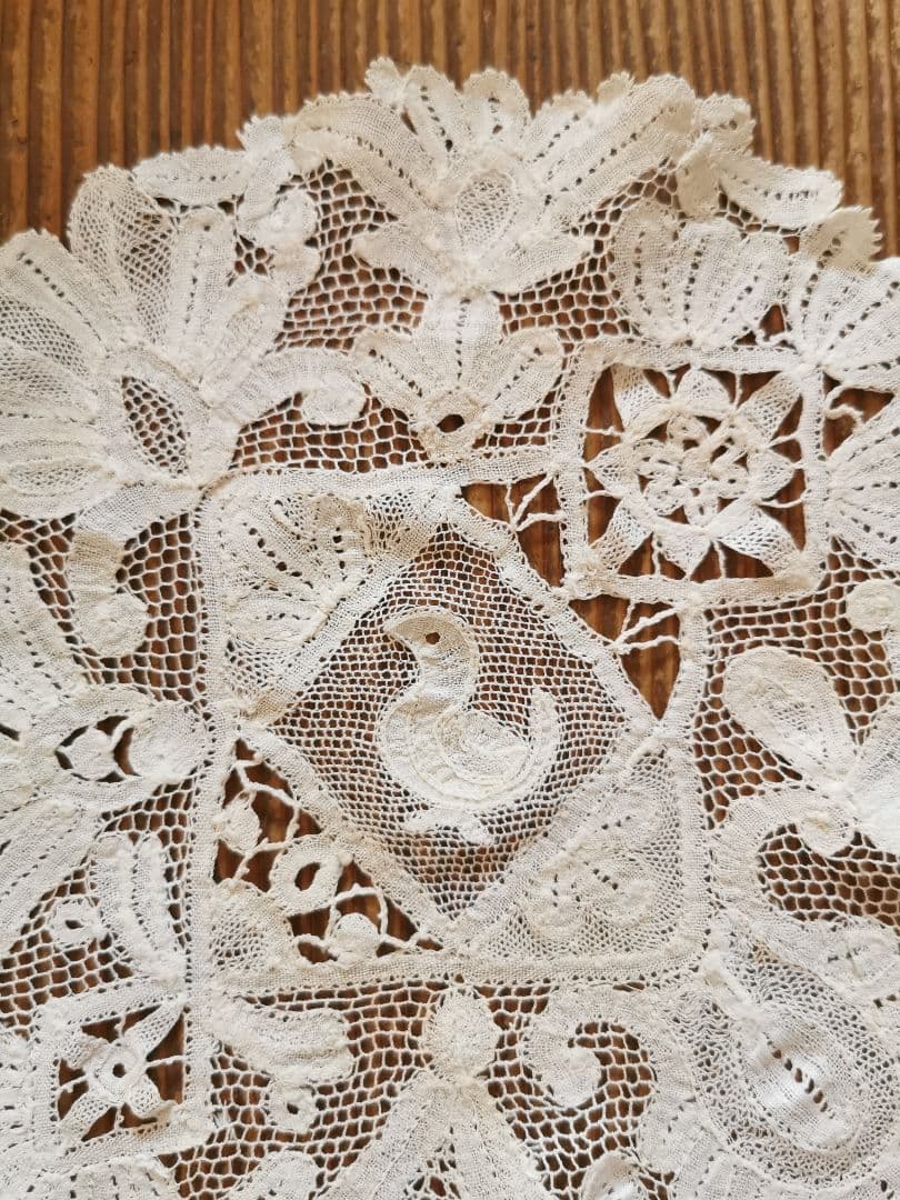 アンティーク 1880年頃 ミラネーゼレース 鴨/家鴨 ボビン編リネンドイリー