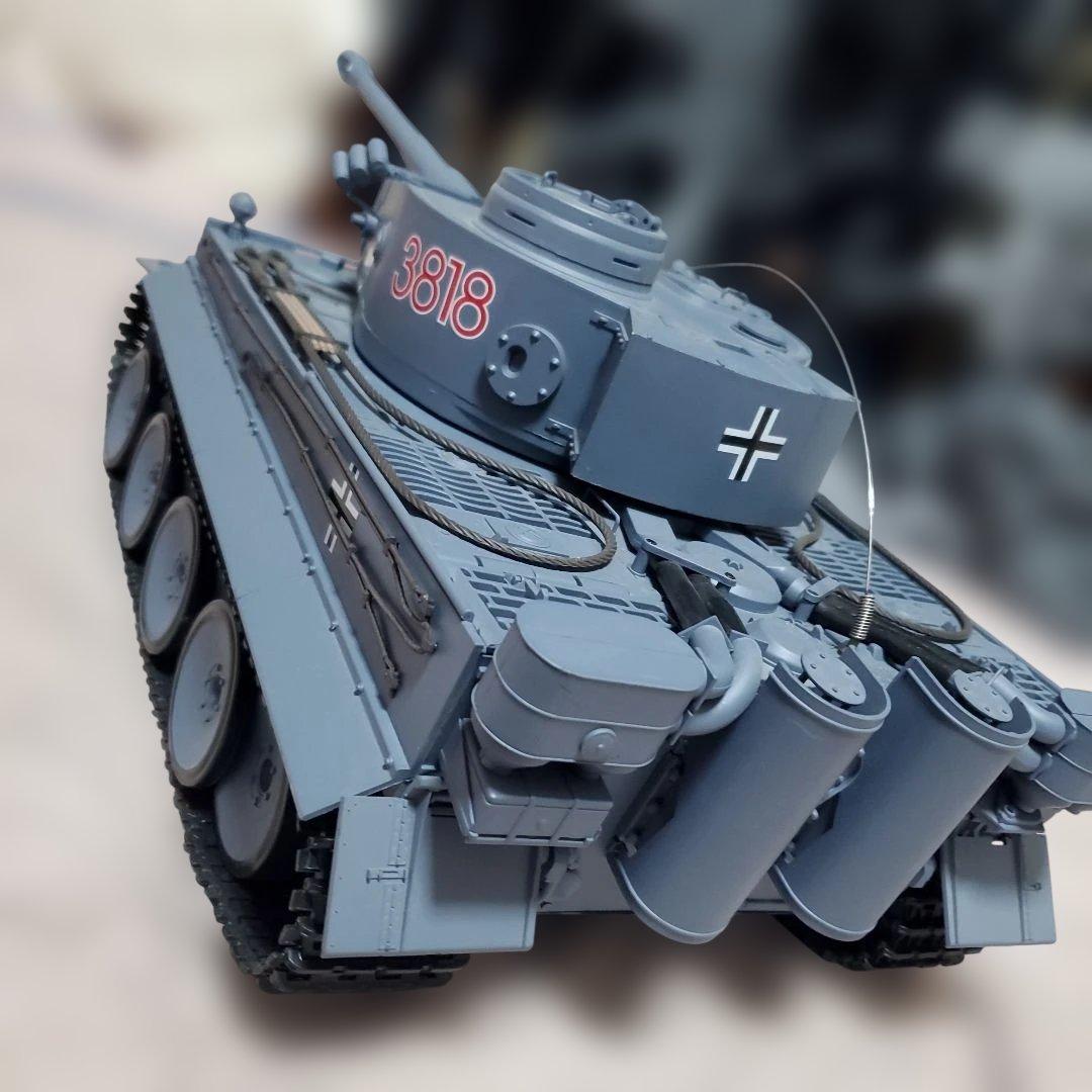 ヘンロン社製 RCバトルタンク 1/16