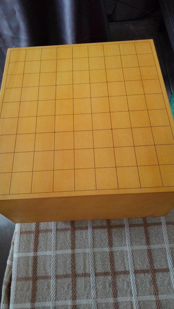 【国産　本榧　将棋盤　6寸　天柾】
