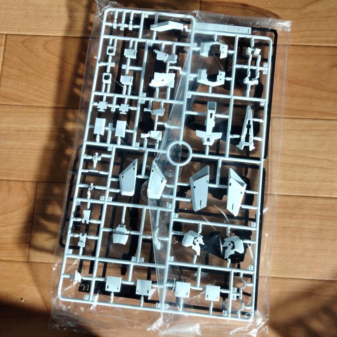 11-34 MG ゼータガンダム Ver. Ka 1/100 Zガンダム