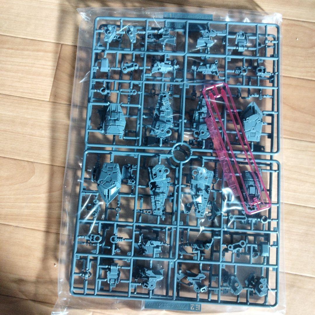 11-34 MG ゼータガンダム Ver. Ka 1/100 Zガンダム