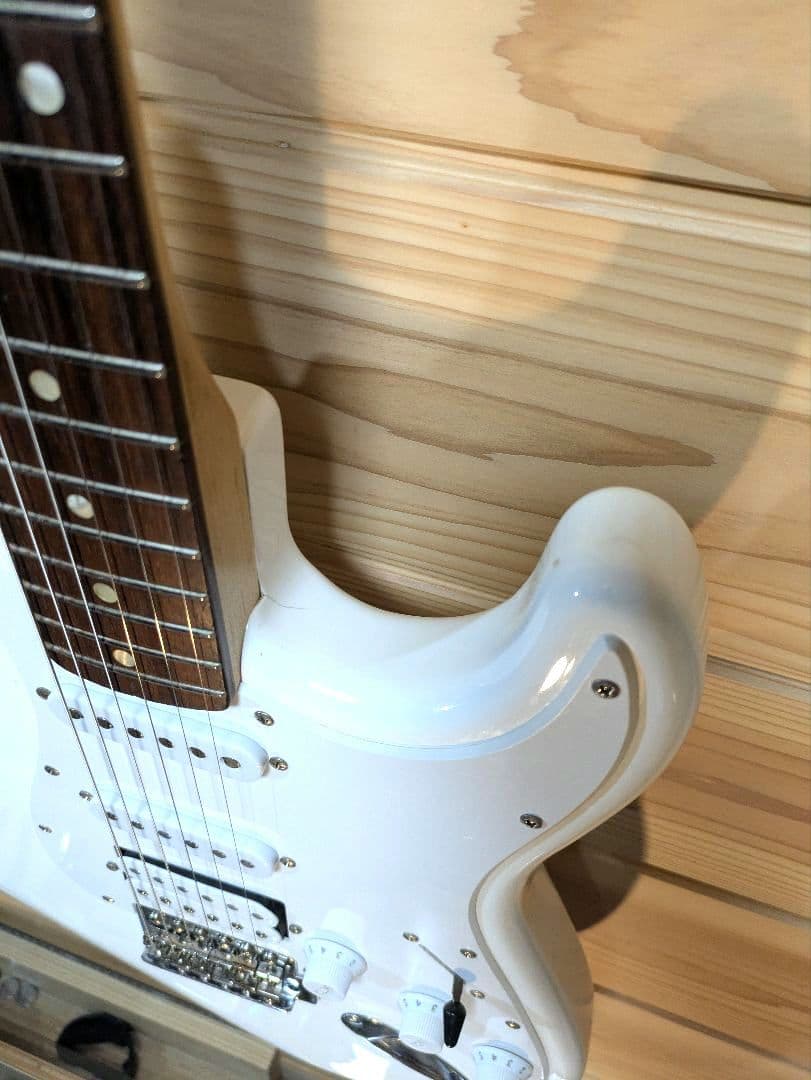 Squier ストラトキャスター SSH Affinity