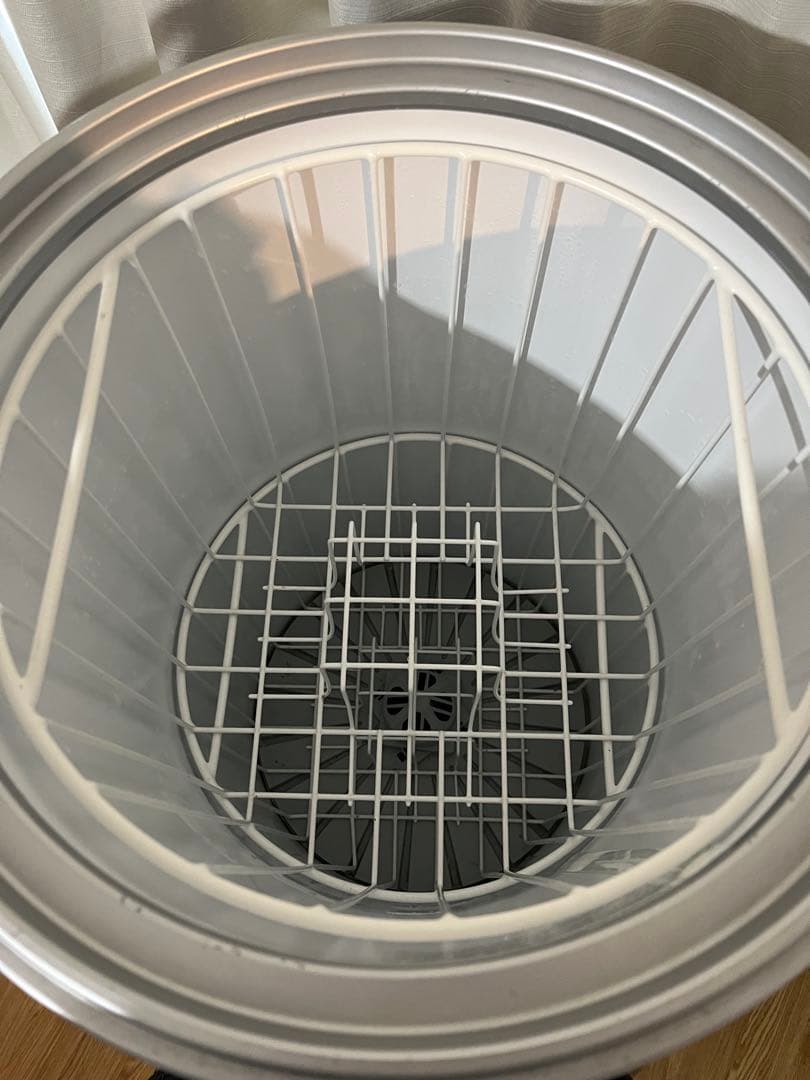 ⭐︎非売品⭐︎ Red Bull レッドブル 缶型 冷蔵庫 キャスター付