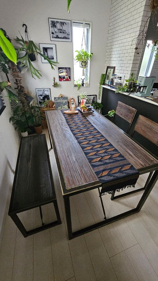 アルモニア モダンな木製ダイニングテーブルセット