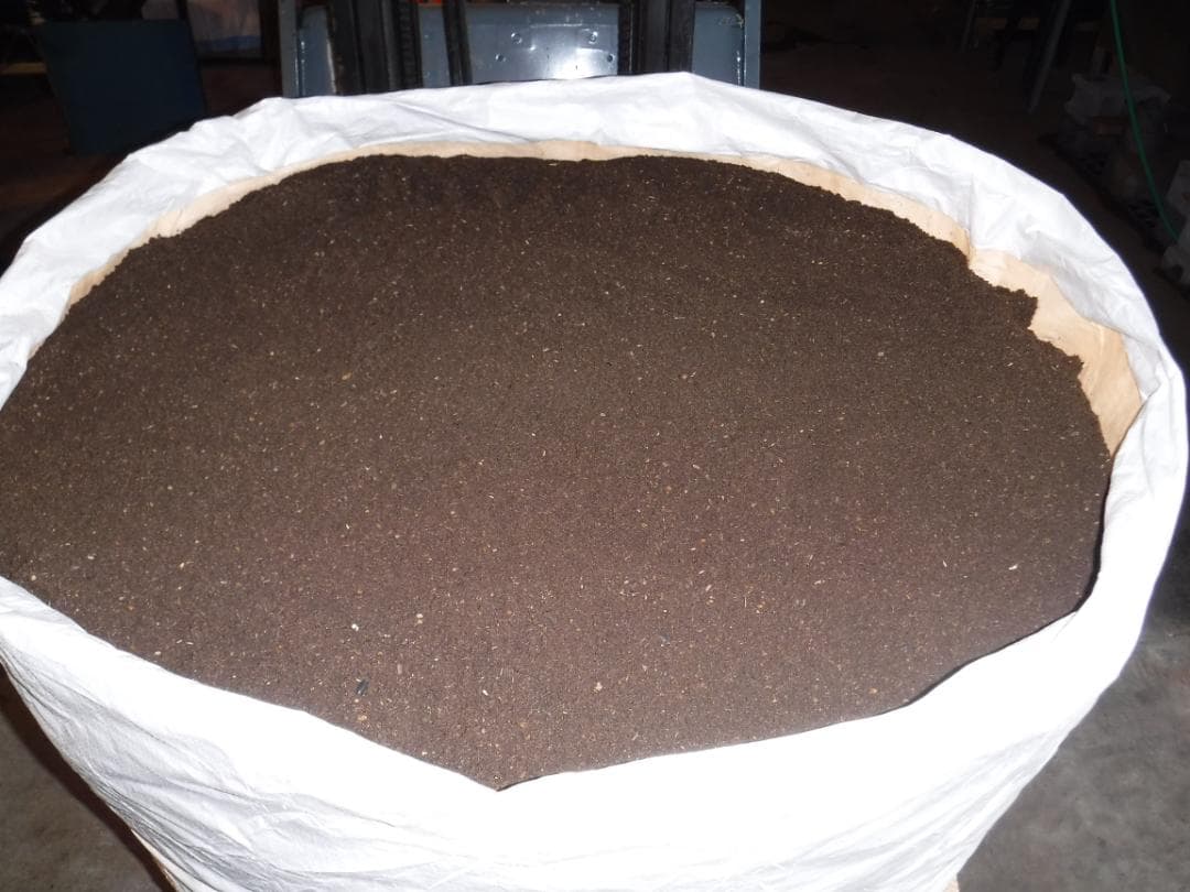 カブト虫マット40：発酵熟成竹・成虫・産卵・幼虫飼育用：100ℓ増量ℓ