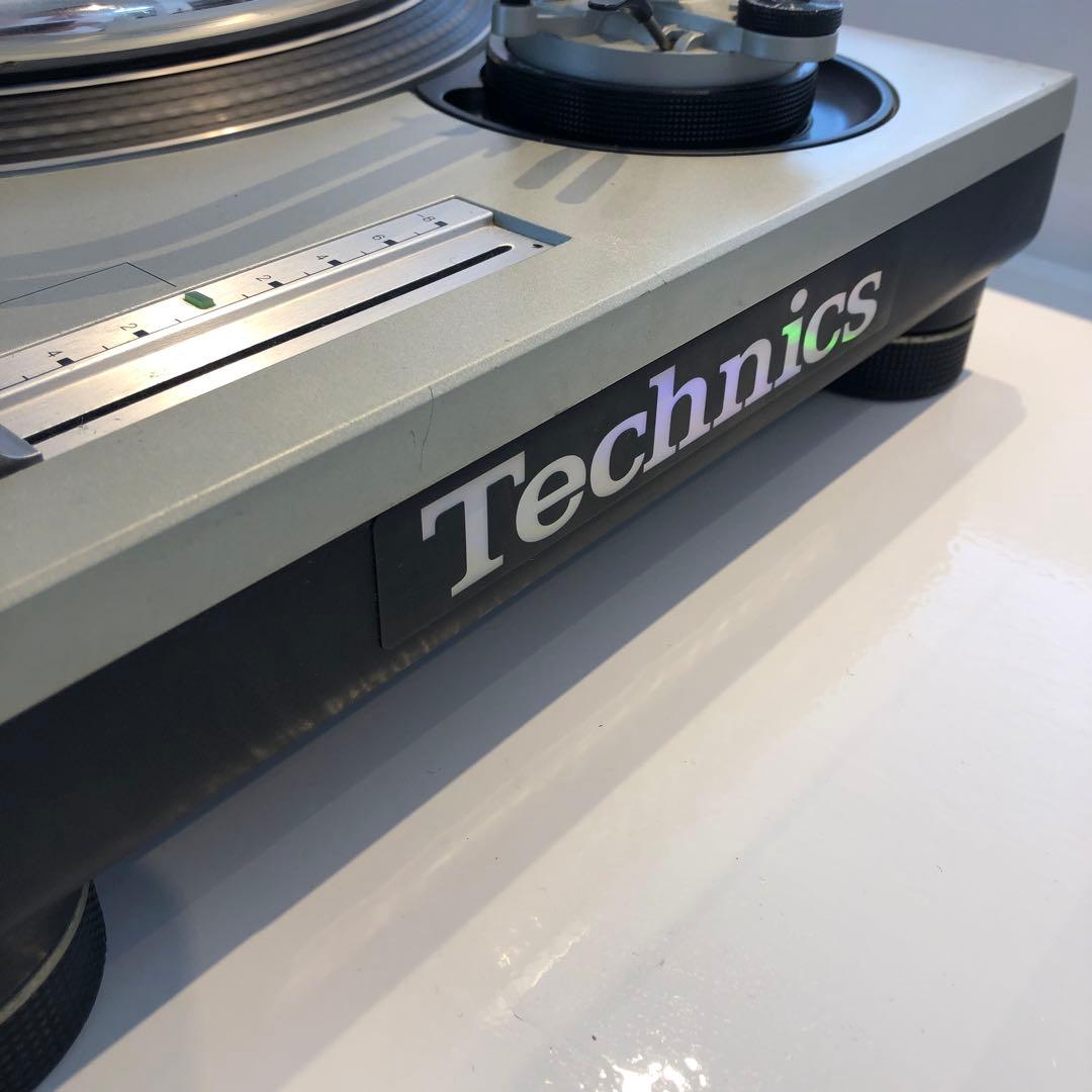 Technics ターンテーブル SL 1200MK3D 電源入りました