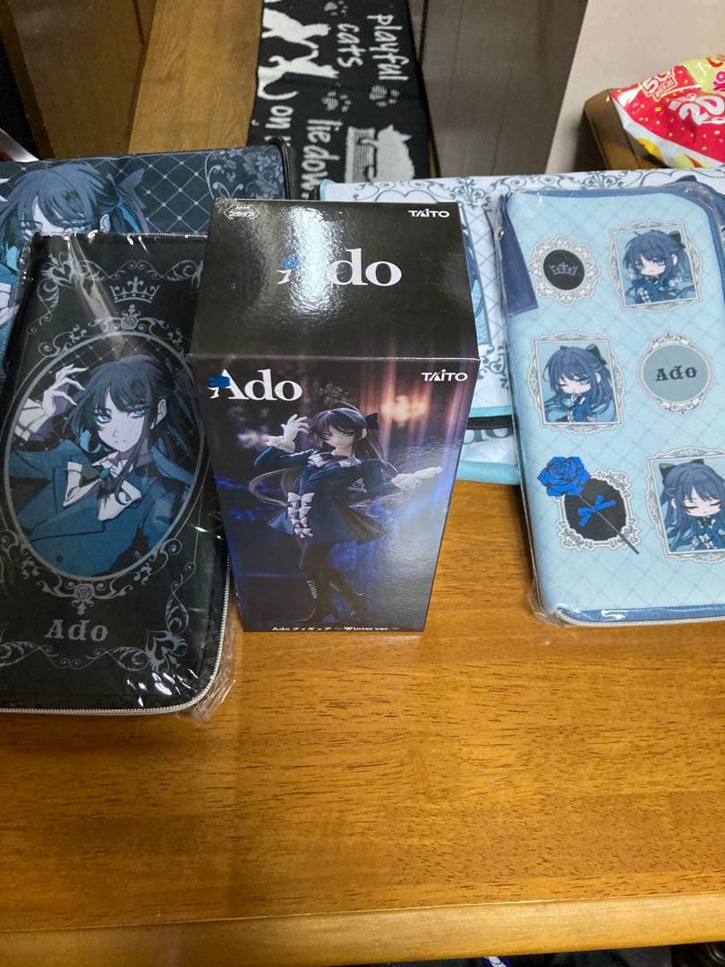 新品未使用　ラウンドワン限定Ado　フィギュア＆ペンライトケース＆収納BOX