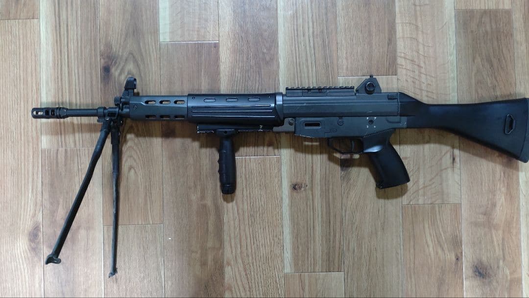 東京マルイ製電動ガン 89式小銃固定銃床=修理•動作未確認品