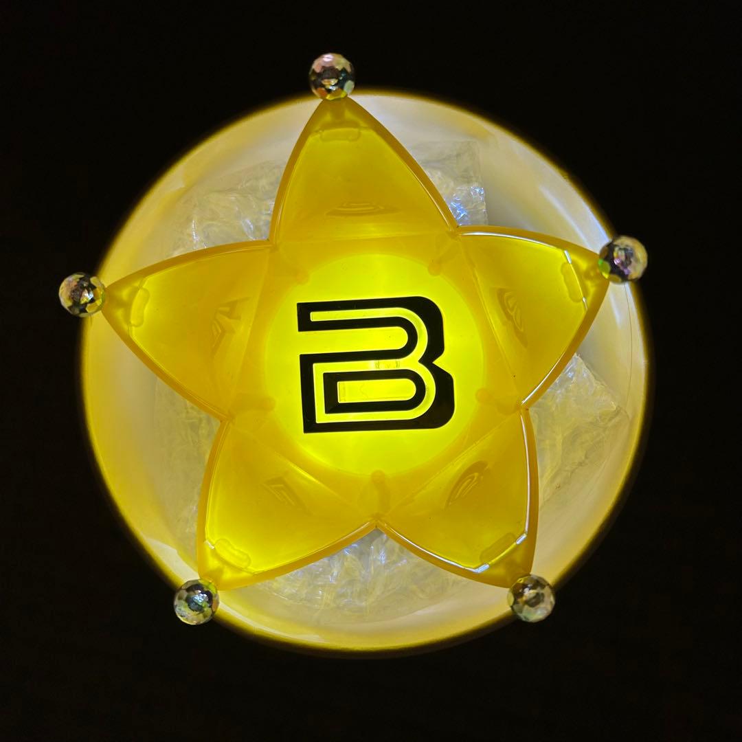 YG公式 BIGBANG 王冠型 ペンライト G-DRAGON 電池ケース付き